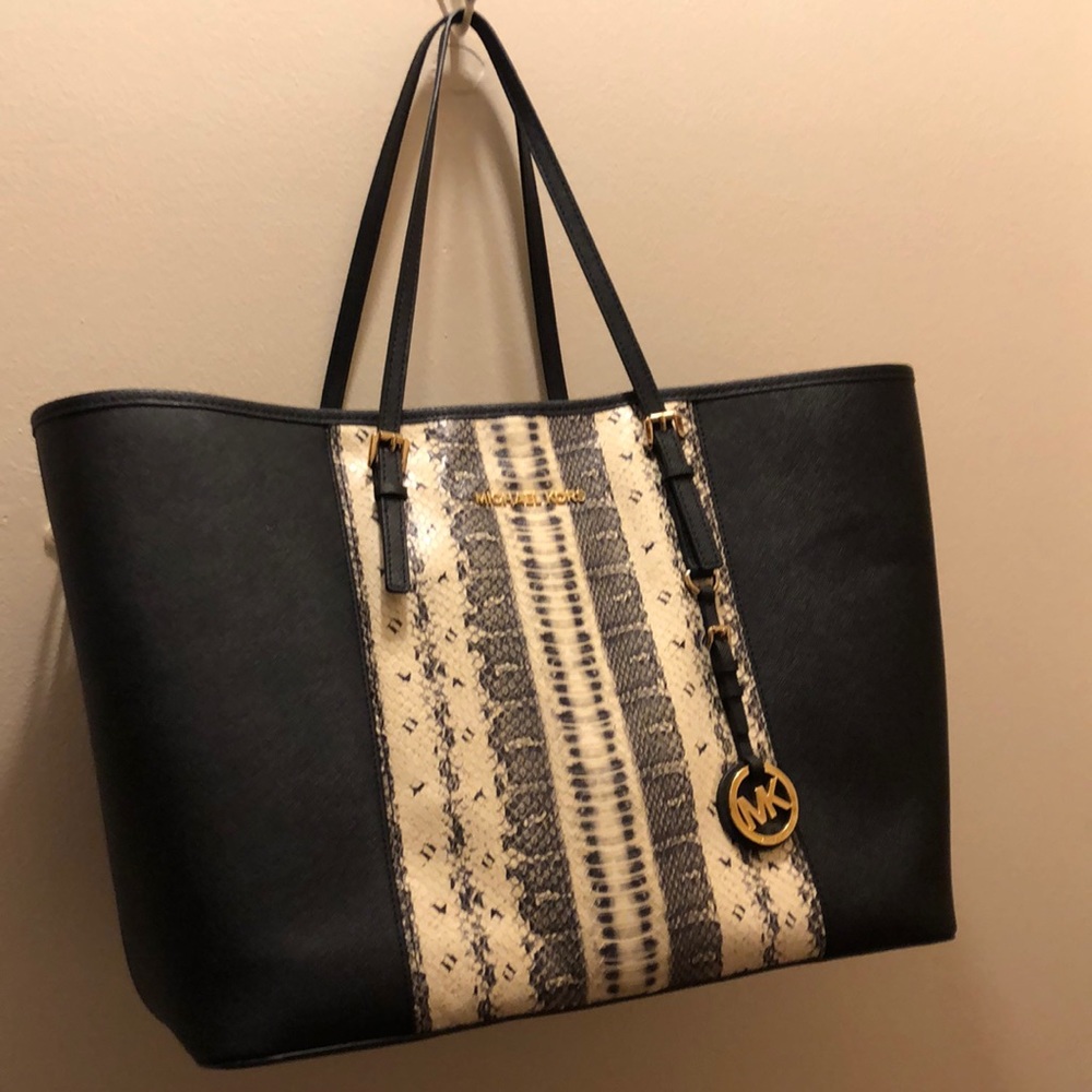 Michael Kors Tote